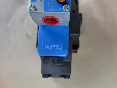 NEW EATON DG5V-8-H-2C-M-FWL-B-10-EN21
