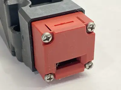 USED OMRON GUARD LOCK SAFETY-DOOR SWITCH INTERLOCK