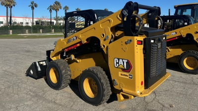 USED 2025 Caterpillar 270