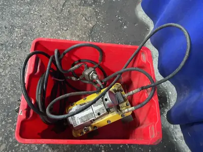 Used ENERPAC _UNKNOWN_ Pumps Ohio US | HGR 24 #1329491