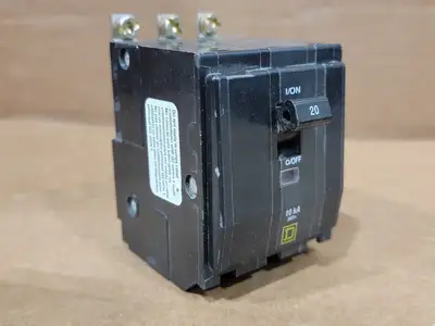 USED SQUARE D QOB320