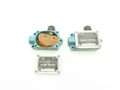 Micro Switch BAF1-2RN-RH Limit Switch Top Plunger Actuator Lot of 2