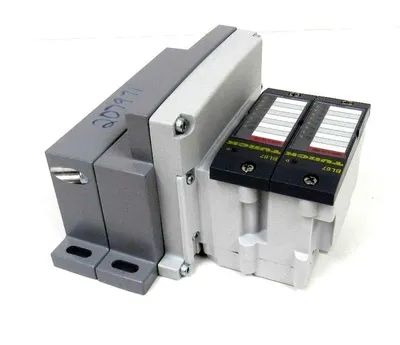 NEW TURCK BL67-16DO-0.1A-PNR MODULE AND MANIFOLD BL6716DO01APNR BL67-B-VA-P1