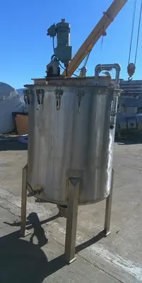 SPC9064  Tank 200 gallon vertical tank, Stainless Steel, 1/2 HP agitator, dish
