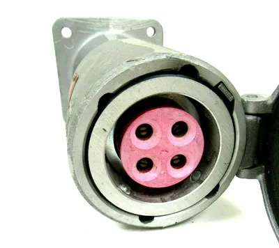 NEW CROUSE HINDS DR641 RECEPTACLE