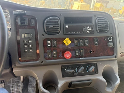 Used 2018 FREIGHTLINER BUSINESS CLASS M2 106 Reefer Trucks California US | Mittry Construction #1519641