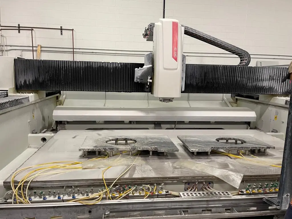 USED 2019 INTERMAC MASTER38.3