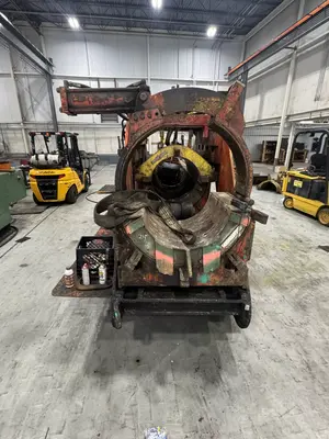CRC-Evans 36″ Pipe Bender