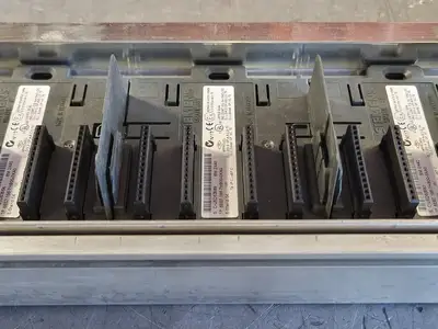 Used SIEMENS 6ES7195-7HB00-0XA0 Misc Electrical & Power Parts British Columbia CA | Lenmark #251934