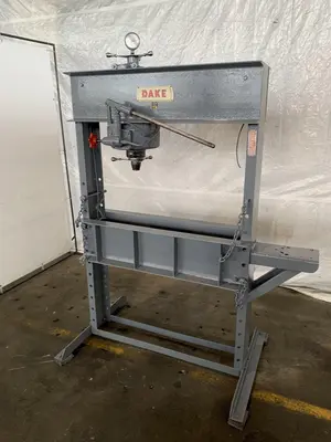 USED DAKE 75H