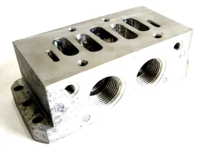 NEW REXROTH P68420 VALVE SUBBASE