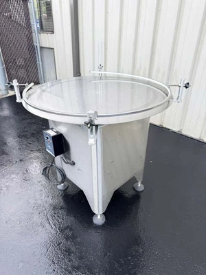 IMA Nova 42-Inch Stainless Steel Rotary Accumulation Table