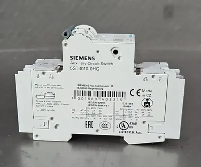 Siemens 5ST3010-0HG Auxiliary Circuit Switch. 4E-17
