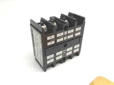 USED CUTLER-HAMMER 600V 10A CONTACT ADDER 766A030G02 MODEL B