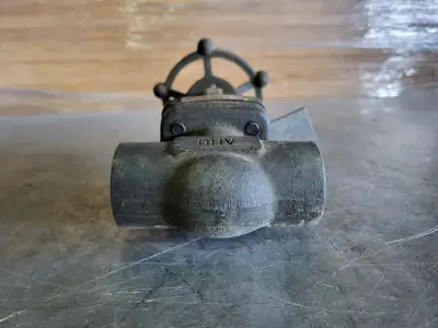 1" Class 800 Globe Valve API 602