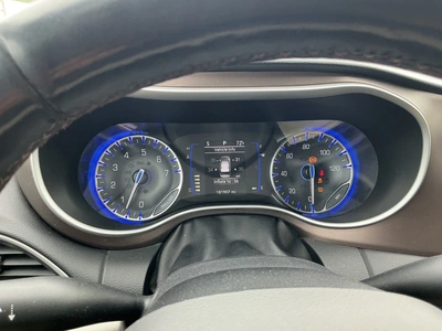 USED 2019 CHRYSLER PACIFICA