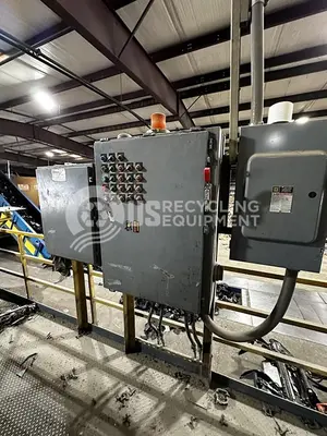 USED 1997 POWER TORQUE, INC. HUSTLER 10 MAN SORT LINE