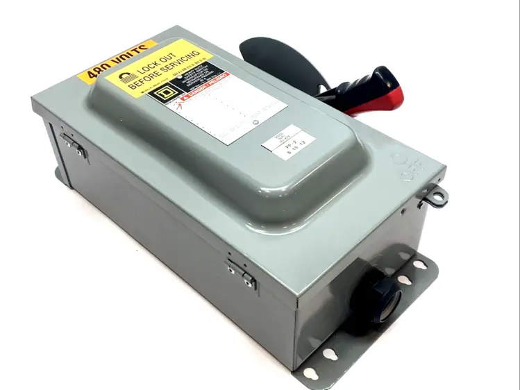 Used SQUARE D HEAVY DUTY SAFETY SWITCH 40 AMP NEMA TYPE 1 INDUSTRIAL ENCLOSURE Electrical Boxes | Maverick Industrial Sales #1119813