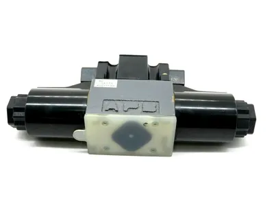 NEW TOKIMEC DG4VC-3-2C-M-PS1-H-7-52-JA170 DIRECTIONAL VALVE DG4VC32CMPS1H752JA17