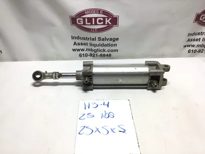 USED SMC 🔧 SMC 46SD30-200 PNEUMATIC CYLINDER
📏 MODEL: 46SD30-200
💨 MAXIMUM PRESSURE: 1.0 MPA (145 PSI)