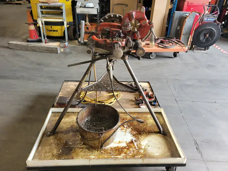 Used RIGID 300-T2 Pipe Threaders British Columbia CA | Lenmark #1762175