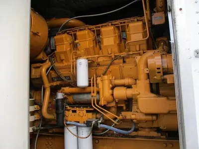 Used 1999 CATERPILLAR 3508-4160 VOLT POWER MODULE WITH BREAKER AND UTILITY SWITHCGEAR Generators California US | E&M Equipment #1261598