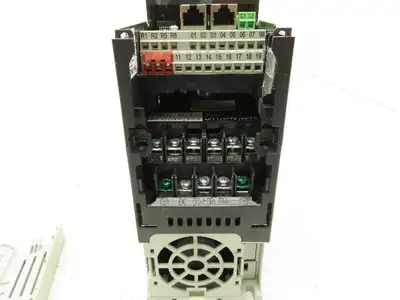 Allen Bradley 25B-D4P0N104 Power Flex 525 AC Drive 380-480V 1.5kW 2Hp 3Ph Ser A