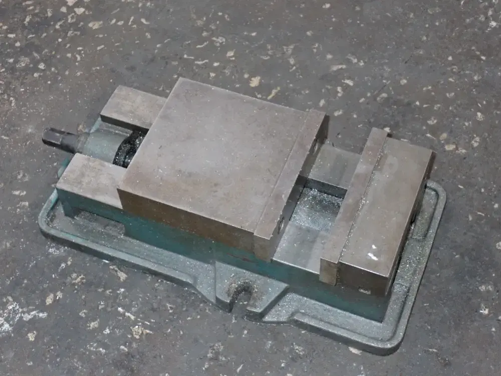 6" Vise