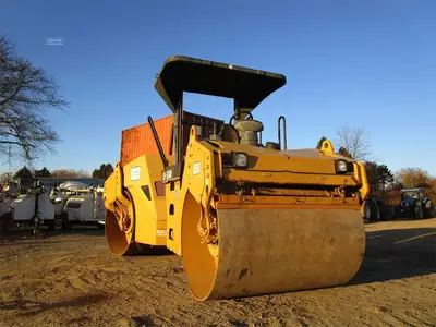 Used 2005 CATERPILLAR CB-534D Tandem Rollers New York US | Abele Tractor #1343030
