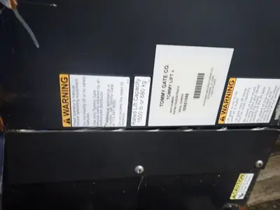 USED TOMMY GATE CO. 1500 LBS