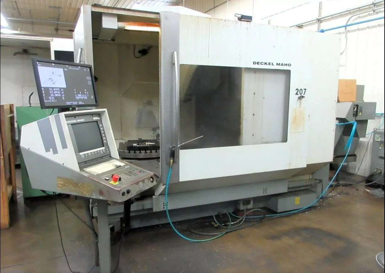 USED 2000 DECKEL MAHO DMU80