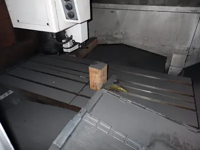 USED 2011 OKUMA CORPORATION GENOS M560V