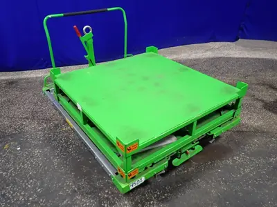 The Scharine Group Inc.  1500 Lbs Cart W/ Topper