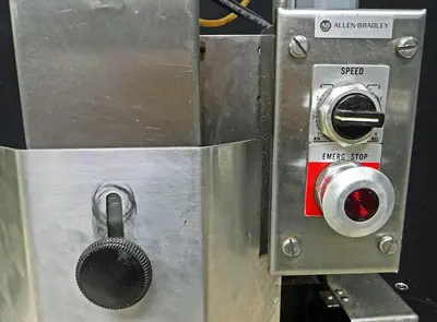 USED BRANSON ULTRASONICS CORPORATION PLASTIC WELDER, MODEL PPP-2