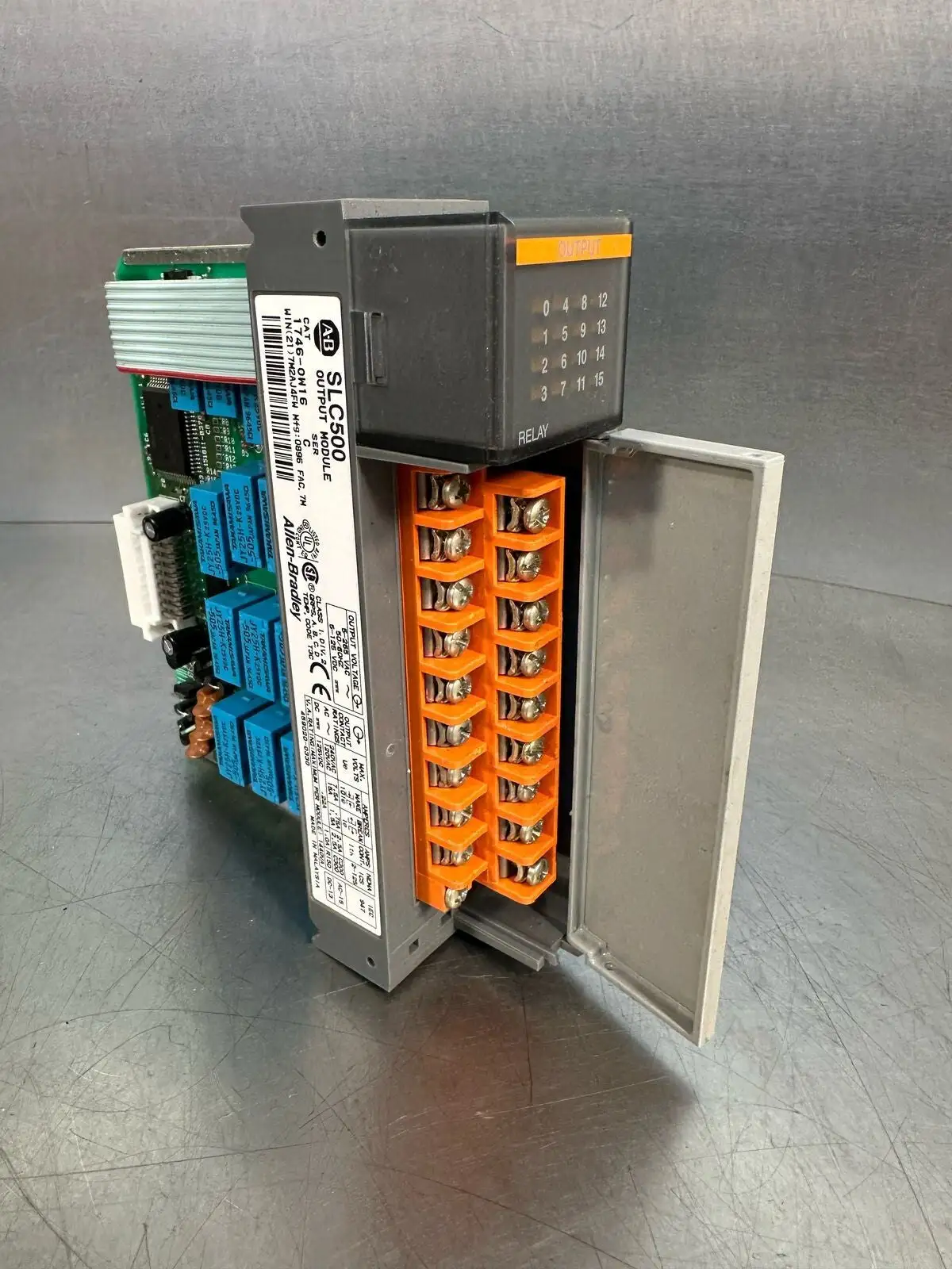 Ab 1746-0W16 /C SLC 500 Output Module 17460W16 (7.4.2)