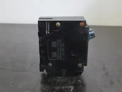 15 Amp, 2 Pole, 120/240 volts Circuit Breaker