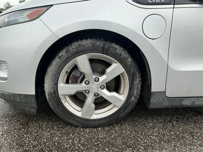 USED 2012 CHEVROLET VOLT