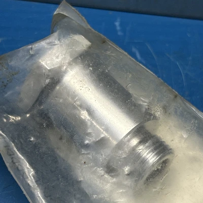 NEW T&S Brass 000821-40