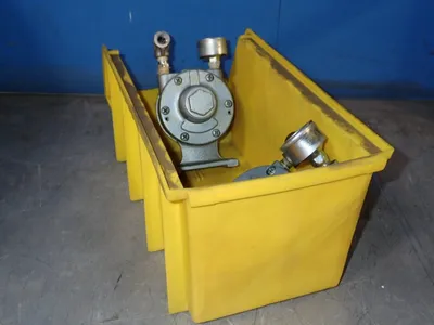 USED GAST MANUFACTURING CORPORATION 2AMFCW13
