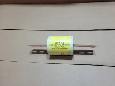 Used COOPER BUSSMAN INC. CGL-400 Fuses British Columbia CA | Lenmark #1489690