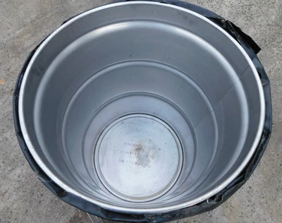 Item #17182 (Unknown 55 Gallon Ss Drum)