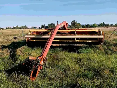 USED NEW HOLLAND 114