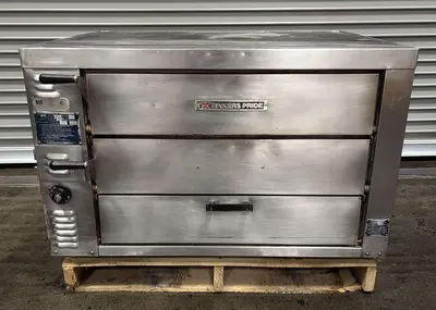 USED BAKERS PRIDE GP61