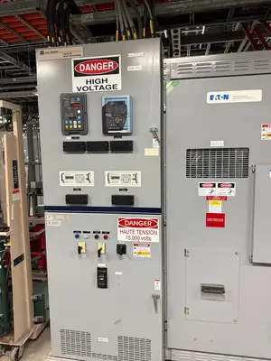 15kV Switchgear Lineup MVS Load Break Controller, 2000 Amp