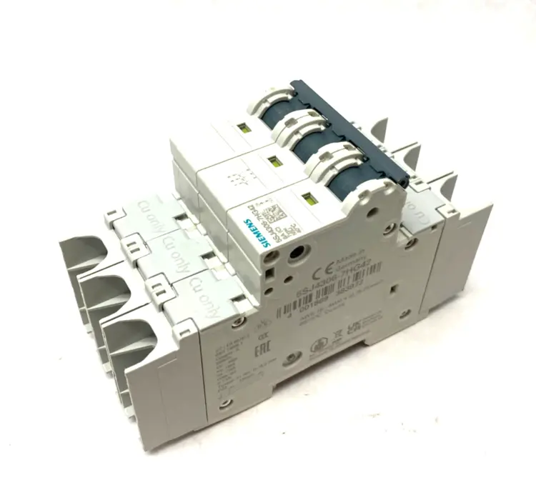 Used SIEMENS MINIATURE CIRCUIT BREAKER 3-POLE 6A TYPE NSJ Circuit Breakers | Maverick Industrial Sales #1104671
