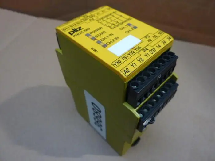 USED PILZ PNOZX8P24VDC3N/O2N/C2SO