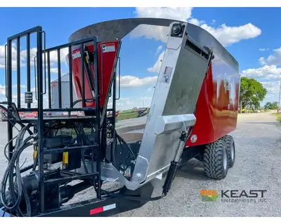 Used CLOVERDALE _UNKNOWN_ Feeder Wagons Iowa US | Keast Enterprises #1360092