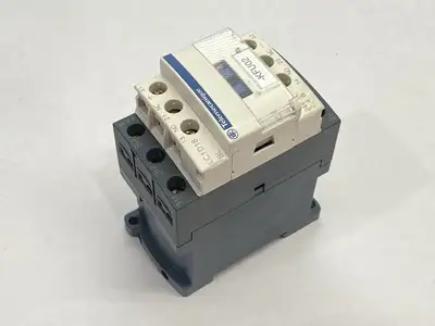 Used Telemecanique, Square D IEC Contactor 3P 18A 480VAC 24VDC Coil PLC Contactors Michigan US | Maverick Industrial Sales #1401964