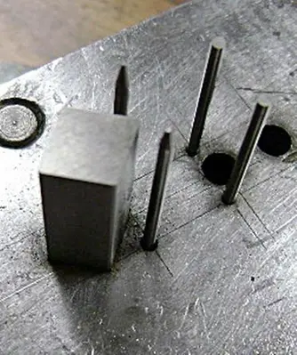 1631-390 Stamping Press Tool And Die To Make Diamond  (Pitch .470)