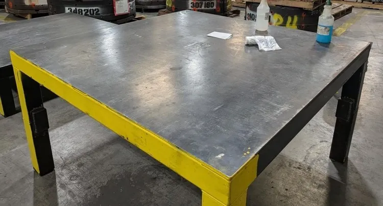 UNKNOWN UNKNOWN WELDING TABLE | T.R. Wigglesworth Machinery Co.